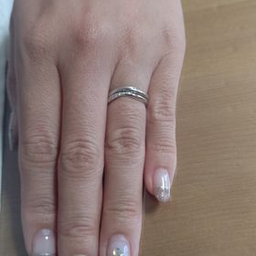 【HOSHI no SUNA 星の砂(ほしのすな)の口コミ】 結婚指輪のデザインと形が、この度購入しようとした形とデザインが良くマ…