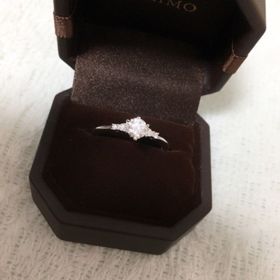 【アイプリモ(I-PRIMO)の口コミ】 旦那が選んでくれました。
わたしが星が好きなので、見た瞬間にこれに決め…