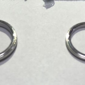 【ティファニー(Tiffany & Co.)の口コミ】 シンプルなのが一番の決め手でした。彼女が好きなブランドであったことと…