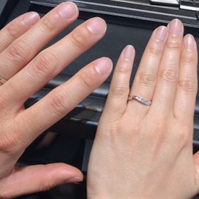 【ラザール ダイヤモンド(LAZARE DIAMOND)の口コミ】 いくつか試着をした中で、1番気に入った一点でした。
セットリングだった…