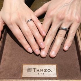 【TANZO.(鍛造指輪)の口コミ】 指輪の素材、デザイン、カーブの有無、ミルの有無、等々さまざまな選択肢…
