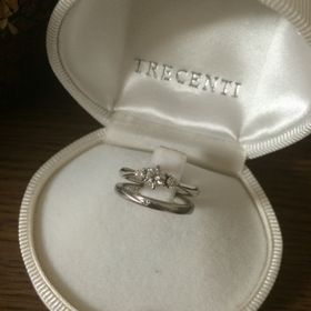 【TRECENTI(トレセンテ)の口コミ】 エンゲージ、マリッジを一緒にこちらの
お店で購入しました。
何店舗か見…