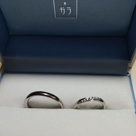 【GALA JEWELRY(ガラジュエリー)の口コミ】 来店前はシンプルなものが良いかなと考えていましたが、実際に試着してみ…
