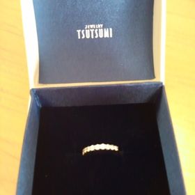 【ジュエリーツツミ(JEWELRY TSUTSUMI)の口コミ】 三店舗廻って最後に入った店舗だったのですが、同じカラット数で、他店舗…