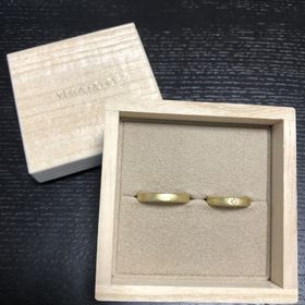 【YUKA HOJO(ユカホウジョウ)の口コミ】 婚約指輪はなしにしたので、ダイヤが入ったデザインの結婚指輪を探してま…