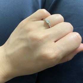 【ラザール ダイヤモンド(LAZARE DIAMOND)の口コミ】 世界で一番美しいカット技術に惹かれたそうです。豊富なデザインから、求…