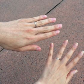 【Ponte Vecchio(ポンテヴェキオ)の口コミ】 ダイヤが入っていることと、少しでも指が細か見えるようなデザインを選び…