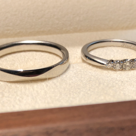 【TANZO.(鍛造指輪)の口コミ】 私の先輩方の話で結婚指輪をつけながら仕事や家事を行うとぶつけたり圧迫…