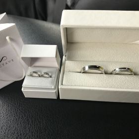 【OCTAVE(オクターヴ)の口コミ】 色々な店を見てこの指輪のデザインはあまり他の店にない感じのデザインだ…