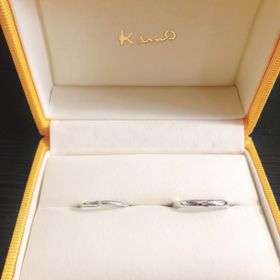 【ケイウノ ブライダル(K.UNO BRIDAL)の口コミ】 元々シンプルなものが希望でしたが、希望のアレンジが可能で裏にデザイナ…