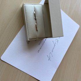 【CRAFY(クラフィ)の口コミ】 妻は、イエローゴールド以外のゴールド系が欲しく、中でもピンクゴールド…