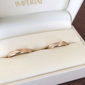 【IMPERIALの口コミ】 肌に馴染むこのピンクゴールドの色味が夫婦ともに気に入り決めました。ま…