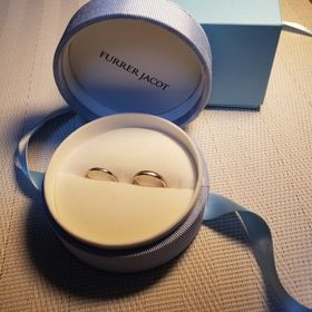 【【閉業】フラー・ジャコー(FURRER-JACOT)の口コミ】 PT950以上でシンプルなデザインであることを基準に探していました。鍛造で…