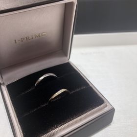 【アイプリモ(I-PRIMO)の口コミ】 私の指輪は、華奢なデザインと、どの角度から見てもダイヤの輝きが綺麗で…