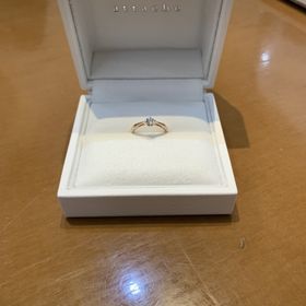 【ジュエリー東京の口コミ】 付き合ってる彼女がピンクゴールドのアクセサリーが好きだったので、ピン…