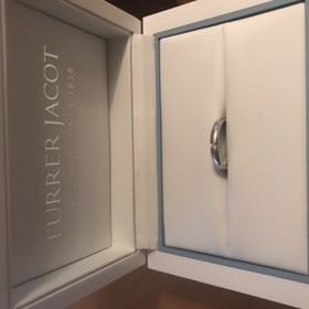 【【閉業】フラー・ジャコー(FURRER-JACOT)の口コミ】 丁度、スイスに行った時に、スイスメイドの指輪があり、素敵だなと思った…