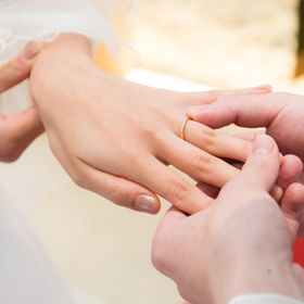 【ジュエリーツツミ(JEWELRY TSUTSUMI)の口コミ】 結婚前の主人と二人でふらりと立ち寄ったのがこちらのお店でした。
私はゴ…