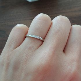 【俄(にわか)の口コミ】 海外ブランドも好きで試着もしましたが、日本人の華奢な指に美しく映える…