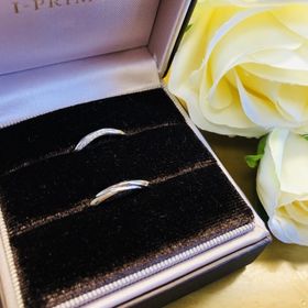 【アイプリモ(I-PRIMO)の口コミ】 婚約指輪がソリテールだったこともあり、結婚指輪はラインメレがいいとい…