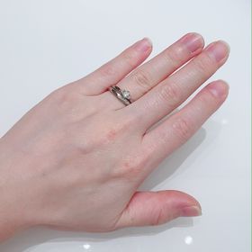 【俄(にわか)の口コミ】 初めて指輪を見たブランドが俄でしたが、俄の結婚指輪は一つ一つのリング…