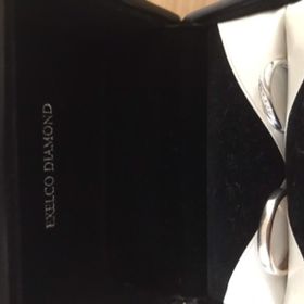 【エクセルコダイヤモンド(EXELCO DIAMOND)の口コミ】 小さなダイヤモンドが入っている結婚指輪にしたくて、色々と探していまし…