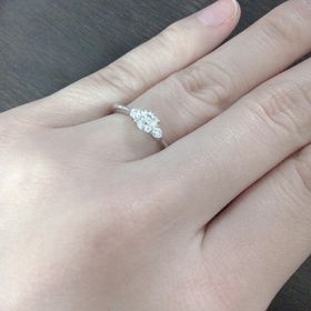 【ラザール ダイヤモンド(LAZARE DIAMOND)の口コミ】 他店と比較して、ダイアモンドの輝きが一番綺麗だと感じた為、こちらで決…