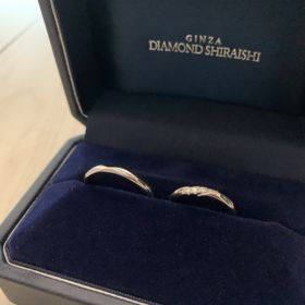 【銀座ダイヤモンドシライシの口コミ】 指輪の決めてとしてはデザインも気に入りましたが
何よりつけ心地がすごく…