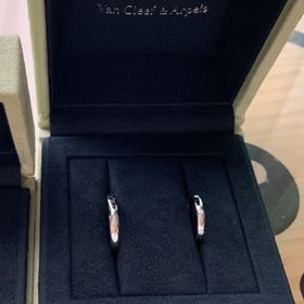 【ヴァン クリーフ＆アーペル(Van Cleef & Arpels)の口コミ】 婚約指輪は同ブランドのクチュールを選びました。マリッジリングも同ブラ…