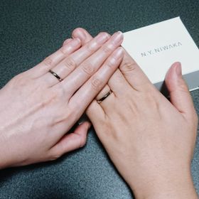 【N.Y.NIWAKA(ニューヨークニワカ)の口コミ】 ダイヤがないにも関わらず、カッティングされた面が光に反射しやすいのか…