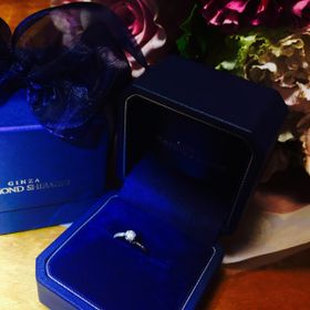 【銀座ダイヤモンドシライシの口コミ】 誕生石がダイヤモンドということもあり、ダイヤにこだわりたかったため、…