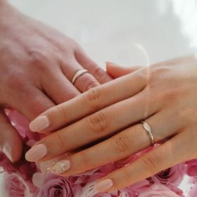 【A・D・A(エー・ディー・エー)の口コミ】 細く華奢なマリッジリングを探していました。こちらのリングは理想通りの…