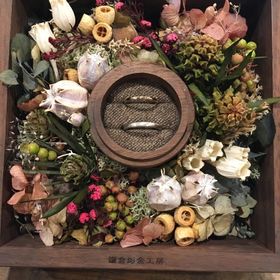 【鎌倉彫金工房の口コミ】 私は他の指輪と重ね付けする事を考えていたので、シンプルで、長く愛用し…