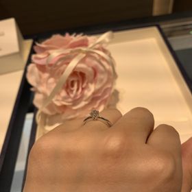【MIKIMOTO(ミキモト)の口コミ】 横から見た感じがとても美しいです。
ふんわりとした感じで、とても女性ら…