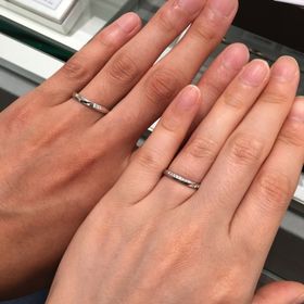 【アイプリモ(I-PRIMO)の口コミ】 微妙なVのデザインですが、きつすぎず柔らかい印象を与えます。ダイヤモン…