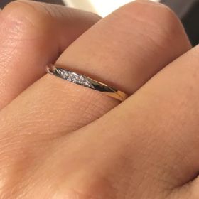 【俄(にわか)の口コミ】 幾つか試着した中でまずつけ心地が良いものに絞っていき、そこからシンプ…