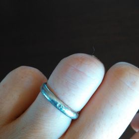 【銀座ダイヤモンドシライシの口コミ】 日常生活に支障のないシンプルなデザインのプラチナリングを探していまし…