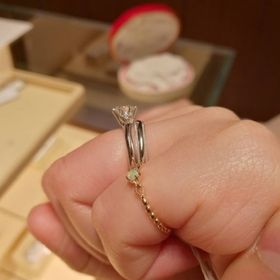 【ギンザタナカブライダル(GINZA TANAKA BRIDAL)の口コミ】 結婚指輪は、シンプルなストレートに一粒ダイヤがついたデザインに憧れを…