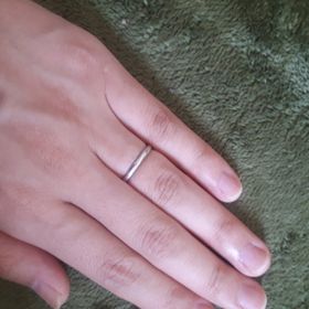 【SUEHIRO(スエヒロ)の口コミ】 当初より結婚指輪はシンプルなものを希望していたので、ブランドには特に…