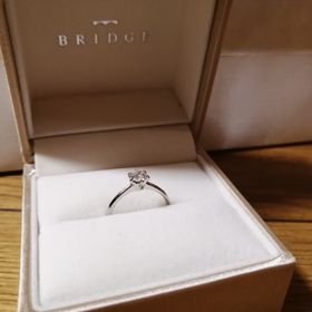 【BRIDGE(ブリッジ)の口コミ】 プロポーズリングとしてもらい、リングのデザインを変える際に可愛いもの…