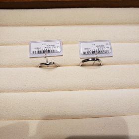 【TRECENTI(トレセンテ)の口コミ】 ずっとV字のリングで探していましたが、ここで初めて一石のリングを出して…