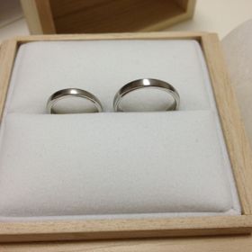 【萬時(Manji)の口コミ】 購入前は石が付いていて華やかなデザインのものを希望していましたが、試…