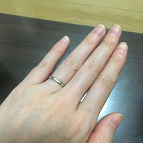 【アイプリモ(I-PRIMO)の口コミ】 細めのシンプルなシルバーの指輪を探しており、私の好みに合わせておすす…