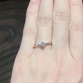 【ケイウノ ブライダル(K.UNO BRIDAL)の口コミ】 既存のリングをもとにシンプルさを重視してアレンジをしました。デザイナ…