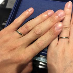 【銀座ダイヤモンドシライシの口コミ】 ミル打ちのデザインで指輪を探していました。どの店のミル打ちの指輪も素…