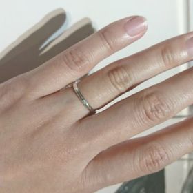 【TRECENTI(トレセンテ)の口コミ】 細身のラインがキレイですし、シンプルなデザインで上品です。つけ心地が…