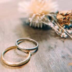 【CRAFY(クラフィ)の口コミ】 槌目でマット色味にしました。
素材の色も、それぞれ好きな色を選び、
一…