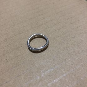 【ichi(イチ)の口コミ】 指輪のデザインを自分達で決められることです。鍛造なので、世界に一つの…