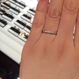 【ラザール ダイヤモンド(LAZARE DIAMOND)の口コミ】 有名なブランド数店舗と比較しましたが、ダイヤモンドの輝きは群を抜いて…