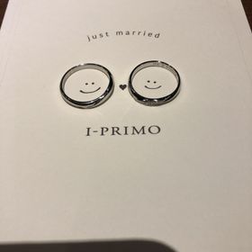 【アイプリモ(I-PRIMO)の口コミ】 女性側はシンプルなデザインですが、5石ついててキラキラして綺麗なのが気…