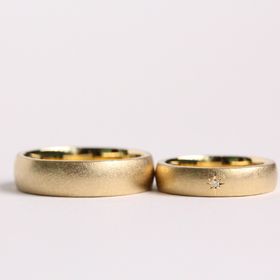 【ith(イズ)の口コミ】 幅がありつつ、丸みがあり、ithならではの凹凸加工がまるでアンティークリ…